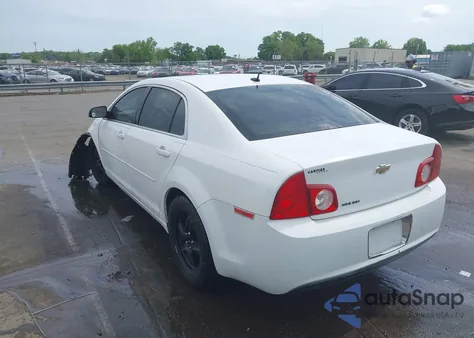2011 Chevrolet Malibu Ls z USA, uszkodzony, nr VIN 1G1ZB5E16BF172400